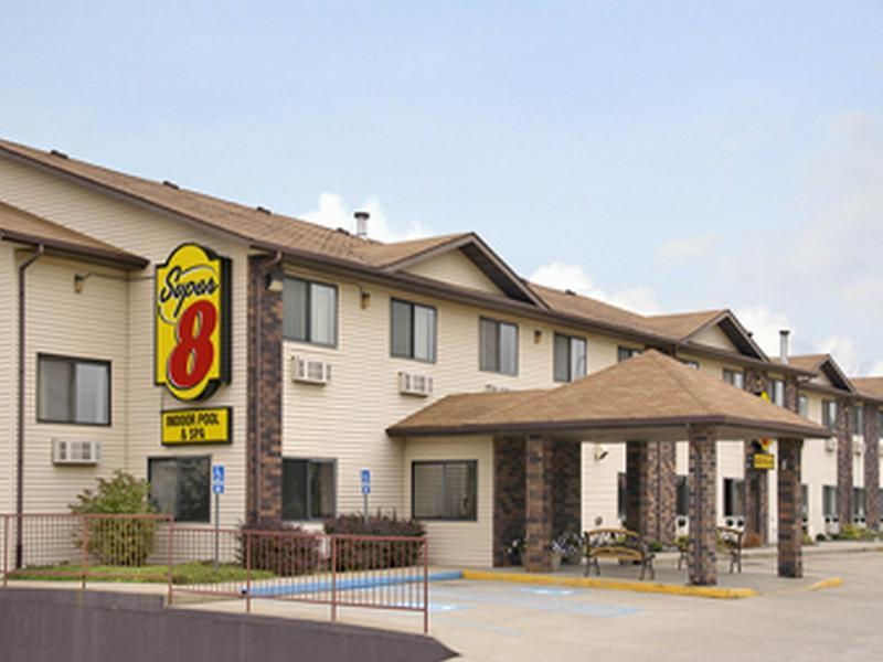 Super 8 By Wyndham Bloomington University Area Eksteriør bilde